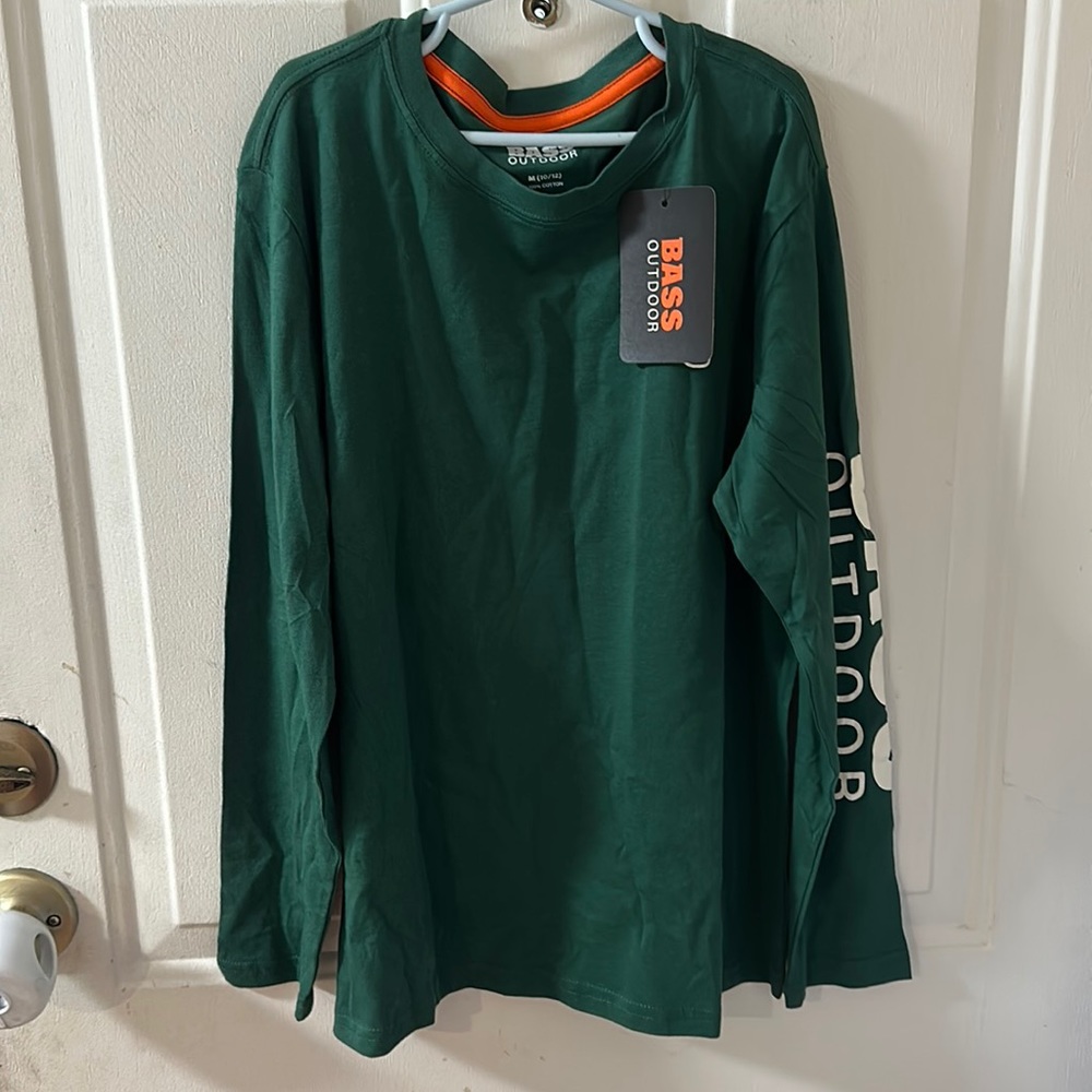 BASS OUTDOOR BOY’S LONG SLEEVE TEE: GREEN: NWT: SZ M (10/12)